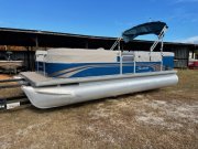 Pre-Owned 2007 Sweetwater Power Boat for sale