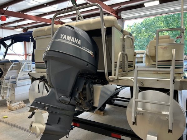 Since its inception in 1997, Bennington Marine has strived to lead the pontoon industry in quality and value. Within 5 years, we received the country's most prestigious customer satisfaction awards from the NMMA and JD Powers.